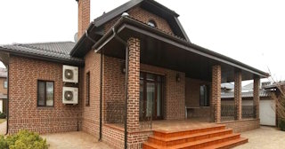Строительство загородного дома из кирпича в Карпинске - Строй-Кпн от 135980 рублей